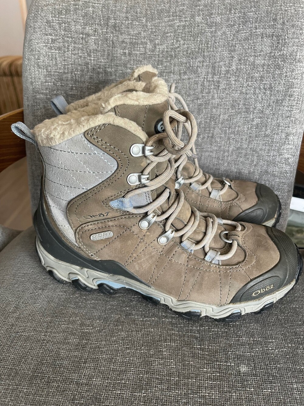 Oboz Waterproof Brown Leather and Suede Boots Size 8 Women's Winter Hiking
